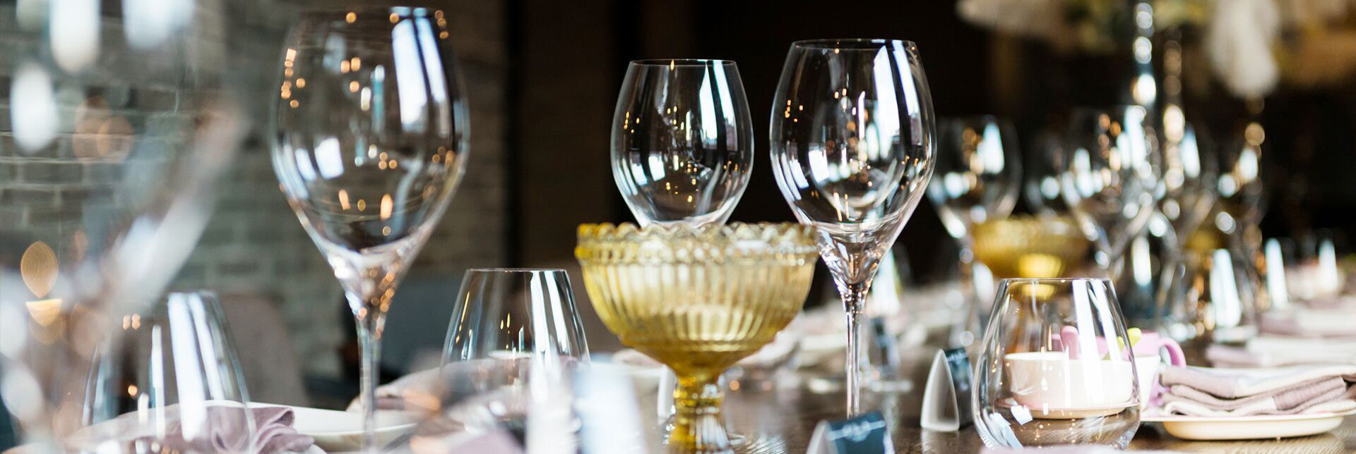 IOOOOO We focus on producing plastic high-grade silverware which made of the safe and healthy materials with adopted the patent technology.  
